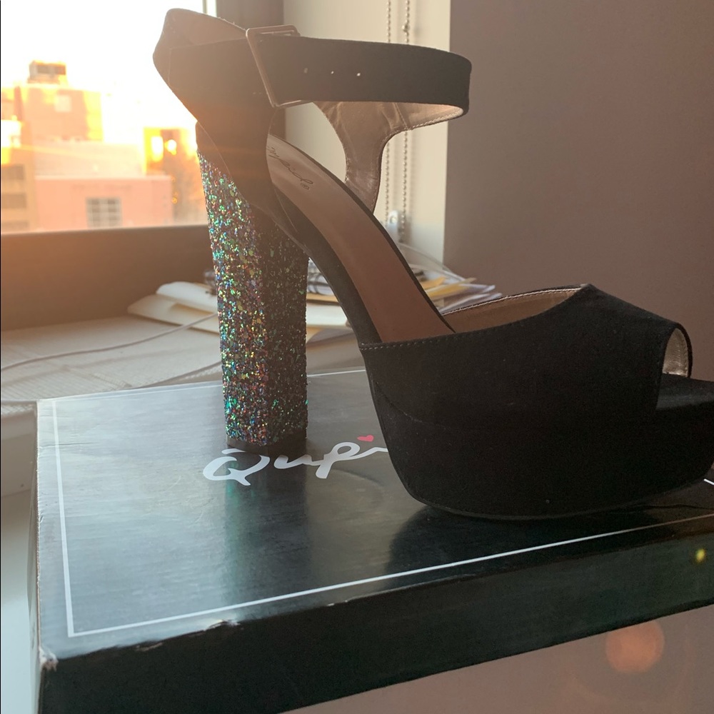 Black Platform Sparkly Heel
